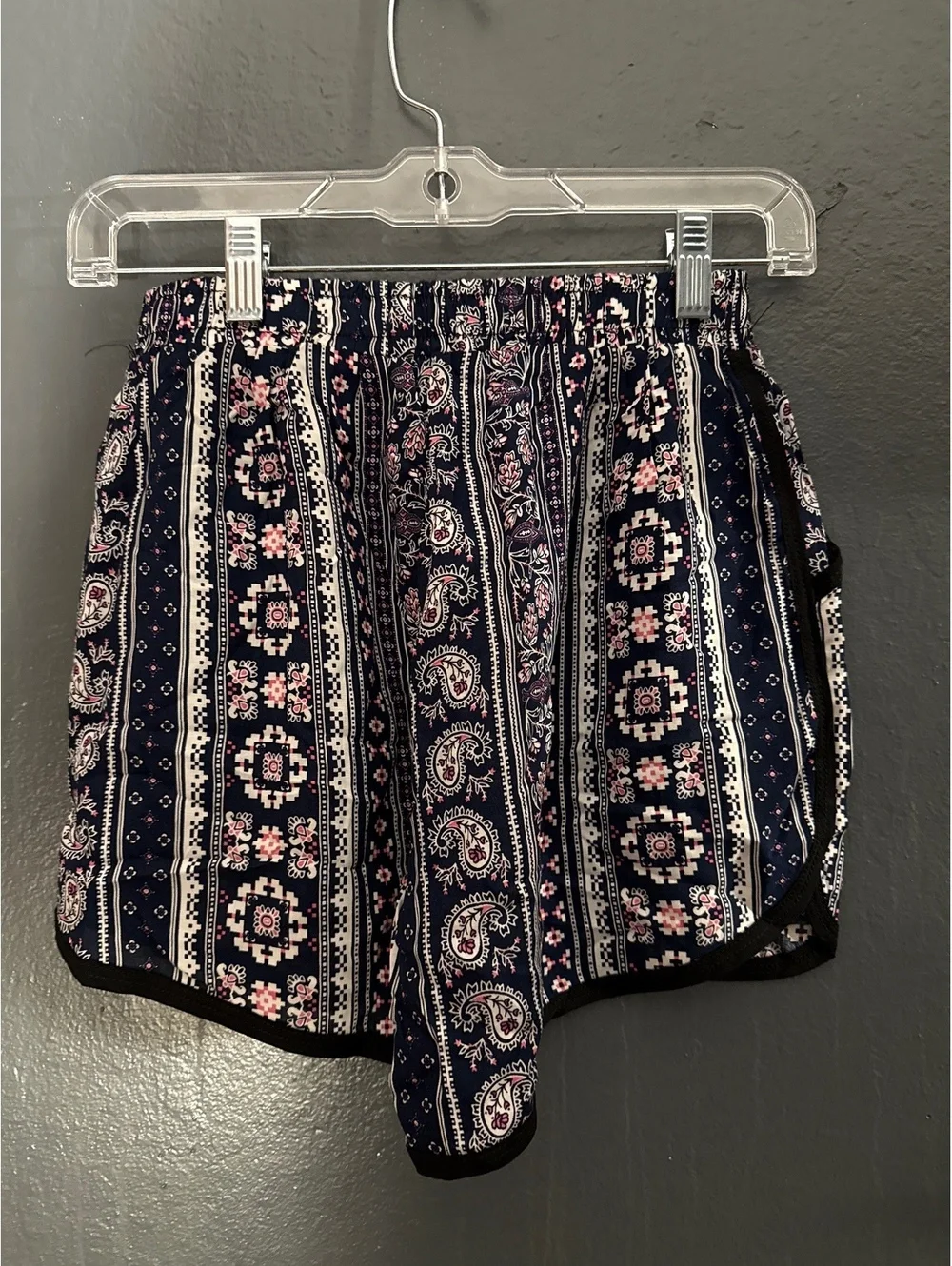 Cali Mode Women's Navy Blue Floral Patterned Shorts with Black Trim